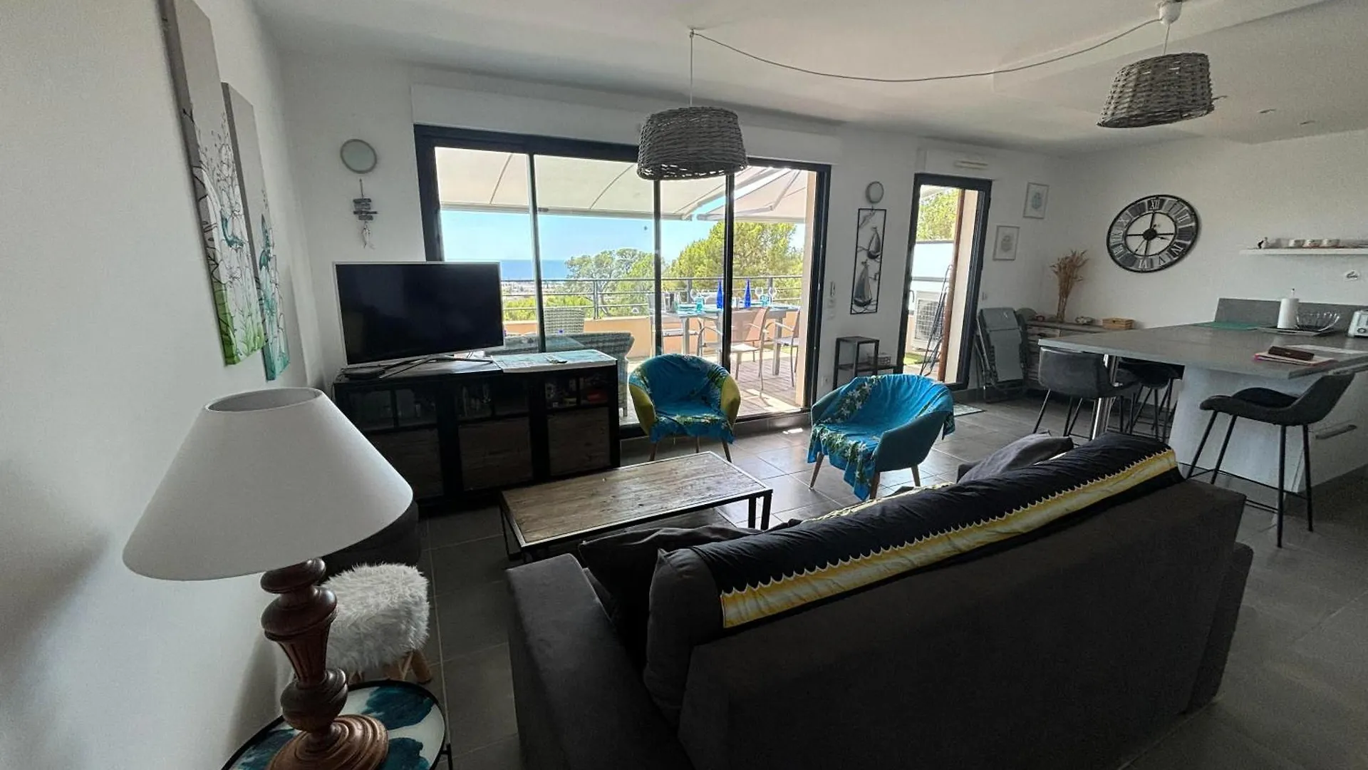 Bandol Magnifique Appartement Vue Mer Residence Blue Bay 0*,  France